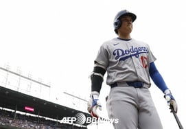 'なんてことだ' 大谷のホームラン2本爆発にも前のKBO投手が崩れるなんて··· LADの6連敗の衝撃はどうなるのか