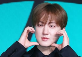 Changbin của Stray Kids 'Trái tim hướng tới Stay' [★ẢNH]