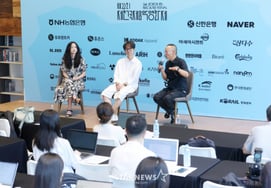 Главный режиссёр Чан Хан Джун: «Съёмки фильма „Король и я" и участие в кинофестивале?.. Не сожалею, зарплату повысили» [Дечонский международный музыкальный кинофестиваль]