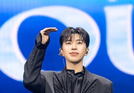 Impressionist fan club 'Yeong-ung-sidae Together-ung Study Room' donates 10 million won to Busan Love's Fruit for the 10th Anniversary of Debut