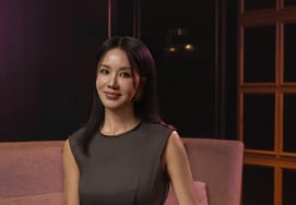 Eom Jeong-hwa, Breaking Through the Age Barrier: "Action? I Can Do It for Another 20 Years" [★FULL Interview]