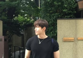 'Kwak Min-kyung♥' Shin Seung-yong leaves Korea after apologizing for violence controversy..relaxing time in Japan [Star Issue]