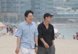 Hyun Bong-sik visits a nail salon with Bae Jeong-nam, revealing he learned nail art in high school [My Little Old Boy]