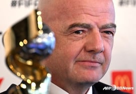“分裂的世界足坛”:FIFA 低头,UEFA 言辞犀利……即便因凡蒂诺道歉,“抵制世界杯”依然有效。