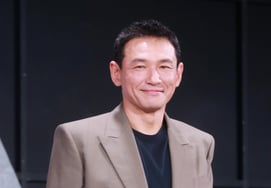 "Hwang Jung-min made the first proposal for an adult novel," accuser releases transcript of comments [Star Issue]