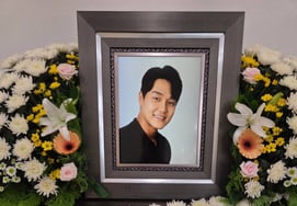 '新男性联盟'故裴仁圭家属：“无亲属遗体？并非事实……将按家族葬礼进行” [Star Issue]