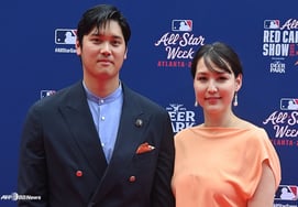 '9920 mil millones de wones' gana Otani, pero también se va a casa a toda velocidad para cuidar de sus hijos: ¡no existe la crianza en solitario! Chado compra un Bentley por 500 millones de wones para su familia → ¡Miren su modestia!