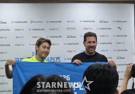 [現場インタビュー] シメオネ監督、すでにイ・カンインの『謙虚さ』に夢中になっている "こんな選手がアトレティコには必要"