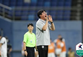 “Victoria tras 10 partidos”: el entrenador de Daejeon, Hwang Sun-hong, declara: “Aún queda mucho camino por recorrer... el ambiente ha mejorado un poco” [Desde Anyang]