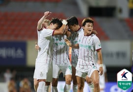 '9-game winless streak broken, back-to-back wins revive Daejeon' — Anyang defeated 2-1... 'Finally,' mid-table looks within reach with consecutive goals from Ju Min-gyu and Anton [Anyang On-site Review]