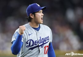 'Historic season' pitcher Ohtani begins catchball... Could he pitch as an opener? "Any number of innings is a bonus," Roberts hints at possibility