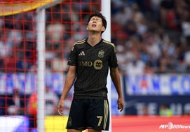 'Two consecutive games without a goal': Son Heung-min's justified silence, concerns over fatal overwork "Some players were completely drained"... LAFC coach confesses