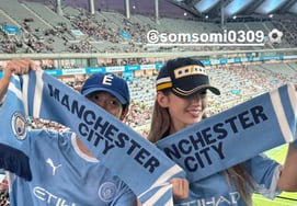 Lim Si-wan and Jeon So-mi visit the soccer field side by side.. Unexpected 'shot' in matching uniforms