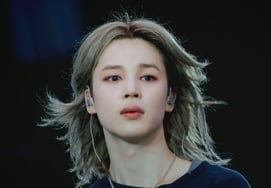 'BTS Jimin Dominates Boston Concert,' Captivates U.S. Media and Fans, Ascends to Global Icon Status