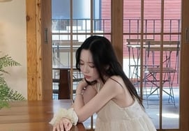 '与癌症抗争'的李素利称“我要按自己的意愿生活”——否认与朴成光离婚传闻后的近况