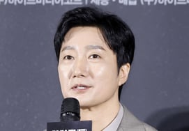 Park Hae-il regresa a la pantalla tras cuatro años [★FOTO]