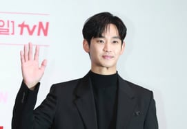 キム・スヒョン、論争後初の公式日程を確定..インドネシア RCTI 37周年特集出演