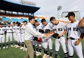 大韓体育会、鳳凰大記を訪問し選手団を激励 "猛暑の中の大会··· 選手の安全と健康管理に注意をお願いします"