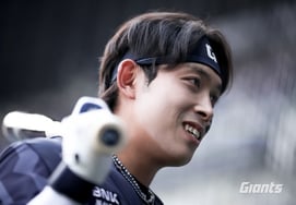 "Hwang Sung-bin không phải là đối thủ mà là đồng đội của chúng tôi, thật may mắn" Tôi muốn được nhớ đến như một cầu thủ như vậy [PHỎNG VẤN NÓNG ③]