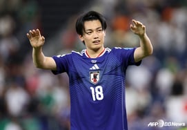 'EPL-addicted' Japanese European League top scorer to move to Turkey... Brighton and Leeds remain silent: "Forced transfer to Fenerbahçe for 40 billion won?"