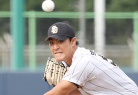 [Ảnh] Park Geun-seo 'Fireball Pitcher'