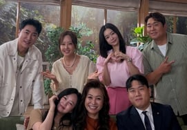 'Lawyer♥' Oh Cho-hee after 'Marriage Hell'... "Raising twins well and diligently supporting my husband" [Star Issue]
