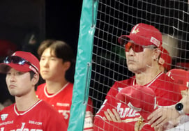 "Explosión de 10 hits y 8 carreras": la línea ofensiva del equipo noveno, que no pudo ser frenada ni por el calor extremo, recibe agradecimientos del mánager: "Los jugadores se prepararon bien durante el periodo de descanso" [Desde Incheon]