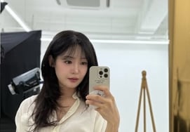 'Twin Mom' Sung Yu-ri, Beauty Still Fairy-like