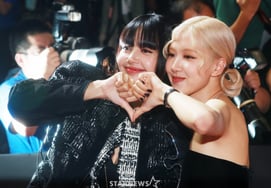 BLACKPINK's 10th Anniversary Marred by Controversy..Rosé Apologizes, Lisa Faces New Dating Rumors [Star Issue]