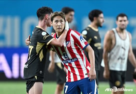 卖掉李刚仁,用这笔钱签下“日本门将”……PSG 斥资 570 亿韩元引进铃木彩艳→随即租借至尤文图斯