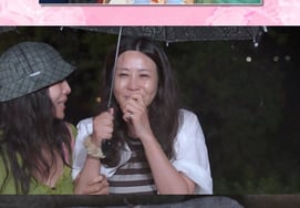 Yang Jung-ah, moved to tears after her mother's passing: "Thank you for spending time with me during the long caregiving period." [Let's Live Together]