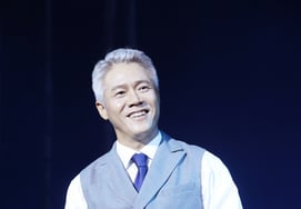 Park Ho-san, the Gentle Flowering Middle-aged Man [★Photo]