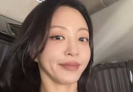 '44 años' Han Ye-seul, ¿cómo es que no tiene ni una sola arruga en el cuello?.. Actualidad tras «tres años de matrimonio»