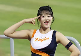 [Ảnh] Lee Ho-eun, lễ ra mắt đáng yêu