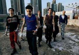 82MAJOR returns with the rough yet charming 'HEAT'.. Hot comeback previewed
