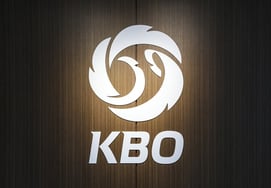 KBO: «Жесткое общественное наказание» за подозрения в домогательствах на рабочем месте → Центр спортивной этики: «Ожидаем уведомления о результатах и апелляций»