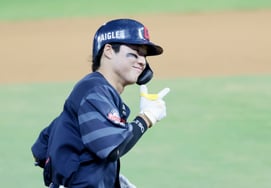 『高勝民→ハン·テヤン→ソン·ソンビン→また高勝民』リレー本塁打、'ERA 3.18'の天敵日本投手を倒した！ ロッテが9-0でリード [インチョン現場]