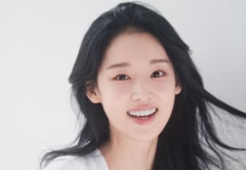 El contraste entre la polémica de los 'colaboracionistas con Japón' en el mundo del entretenimiento y la postura de LG: se invita a Park Hwan-hee, nieta de un luchador por la independencia... El grupo femenino 'Sungyo' también llega a Jamsil
