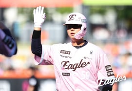 'Shock': Kang Min-ho and Yang Ui-ji's '15-year reign of GG' could be broken, yet Coach Kim Kyung-moon delays evaluation... This catcher is truly amazing!