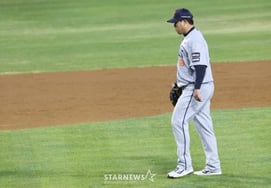 [Photo] Ryu Hyun-jin, allowing eight runs in four innings