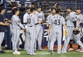 [Photo] Ryu Hyun-jin, a lonely exit
