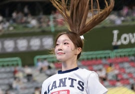 [Foto] '¡La explosión de jonrones de los gigantes encendió la ira de Park Dam-bi!'