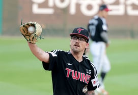 "The bullpen seems to be the one coming." Wells replacement found for Asia quota! Key is visa issuance... must complete registration by the 15th to be eligible for PS [Jamsil on-site]