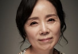 Fallecida Kim Min-kyung, hoy (16) se cumplen 5 años..la madre de Goni en 'The Tazza' que se convirtió en estrella