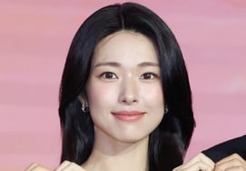 '親日子孫確定' ハヨン、忙しい忙しい···独立記念館にも行かなければならず、ソロク島にも行かなければならない [スター・イシュー]