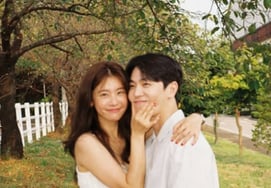 Lee Dong-ha ♥ So Jin, Turns Out to Be a Super-Thrifty Wedding.. 300,000 Won Wedding Dress → Handmade Invitations [Full Observation]