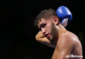 '16 wins in 16 fights' promising boxer meets tragedy... Suffered brain injury during match, battled illness for over a decade, passed away at age 33