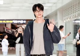 Byun Woo-seok 'Được phép tỏa sáng như thế này sao?'[★ẢNH]