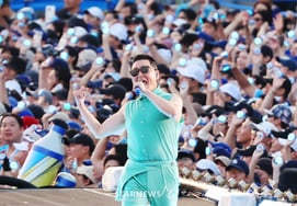 Psy 'Humdupshow' lại gây tranh cãi về phiền toái..Khói pháo hoa làm gián đoạn trận đấu bóng chày Busan [Star Issue]