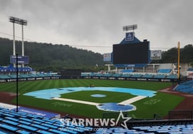 'A pesar de la intensa lluvia', el cielo de Daegu ha cambiado: ¿Será posible el inicio del partido entre Samsung y Hanwha? [En el lugar de Daegu]